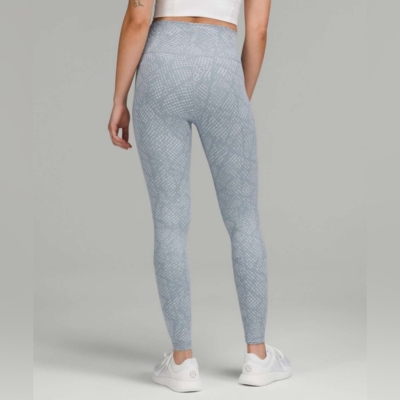 Lululemon  Wunder Under High-Rise Tight 28" size 6 - Picture 2 of 12